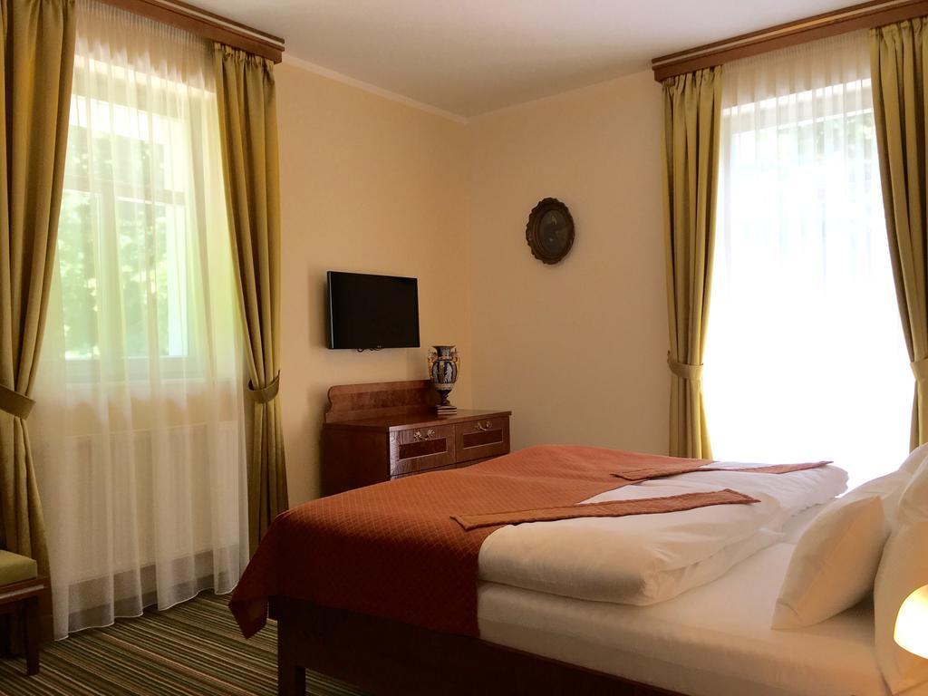 Parkhotel Forest Marianske Lazne Exterior photo